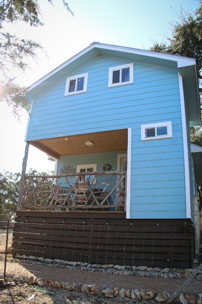 1085 Forest View Dr, Home with 3 bedrooms, 2 bathrooms and 2 parking in Blanco TX | Image 24