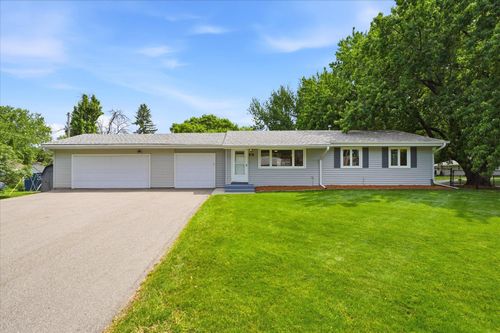 320 113th Ave Ne, Blaine, MN, 55434-1831 | Card Image