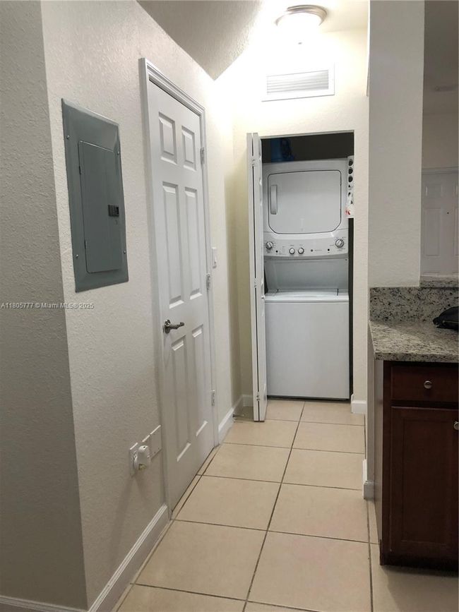 APT-203 - 10600 Nw 88 Th St, Condo with 2 bedrooms, 3 bathrooms and null parking in Doral FL | Image 21