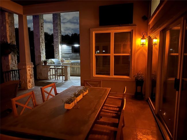 Dining area featuring decorative columns | Image 40