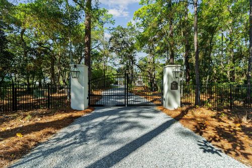 1475 W Hewett Rd, Santa Rosa Beach, FL, 32459-3328 | Card Image