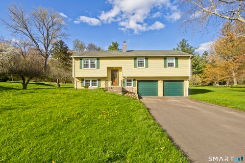 4 Winthrop Rd, Windsor, CT, 06095-2047 | Card Image