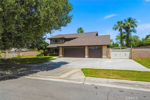 115 Dale Ln, Redlands, CA, 92373-5086 | Card Image