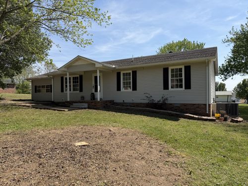 127 Michael Cir, Lawrenceburg, TN, 38464-7115 | Card Image