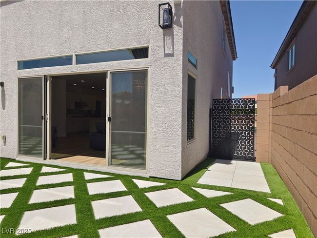 6837 Crimson Lily St, House other with 4 bedrooms, 4 bathrooms and null parking in Las Vegas NV | Image 46