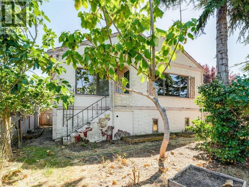 2707 Foul Bay Rd, Victoria, BC, V8R5B6 | Card Image