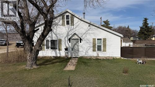 1010 Railway Ave, Elbow, SK, S0H3Z0 | Card Image