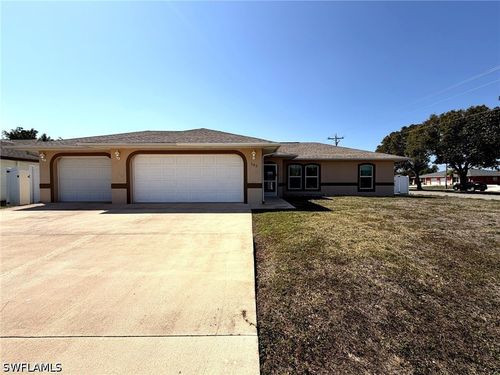 102 Se 43rd Ln, Cape Coral, FL, 33904-8325 | Card Image