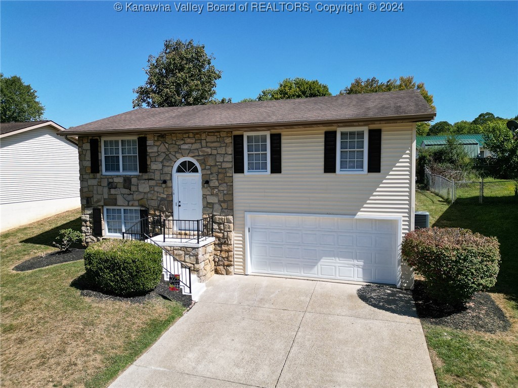 16 Colonial Court, For Sale in Barboursville Zoocasa