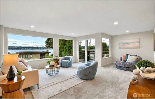 6205 Ne 125th St, Kirkland, WA, 98034-5738 | Card Image