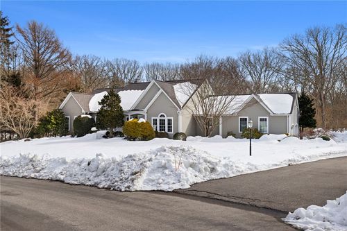 30 Fox Ridge Cir, South Kingstown, RI, 02879-2471 | Card Image