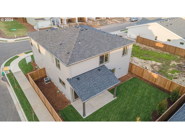 8870 Sw Mohegan Ln, House other with 5 bedrooms, 3 bathrooms and 3 parking in Tualatin OR | Image 46