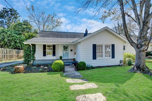 108 Elsie Ave, Greenville, SC, 29605-2913 | Card Image