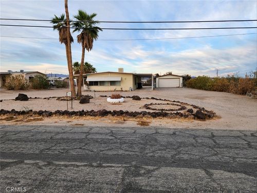 7285 Kaniksu Trl, Big River, CA, 92242-9798 | Card Image