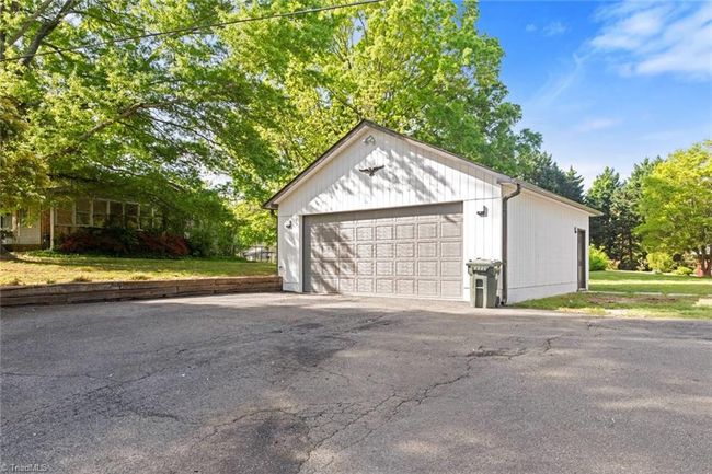 306 Lakeshore Dr, House other with 3 bedrooms, 2 bathrooms and null parking in Thomasville NC | Image 32