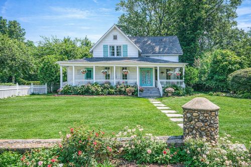 45 Shore Rd, East Setauket, NY, 11733-3920 | Card Image