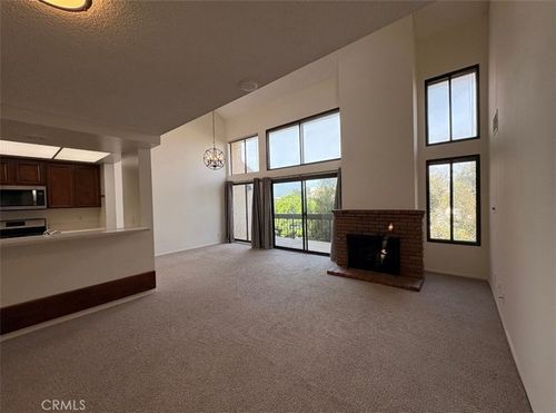 302-8180 Manitoba St, Playa del Rey, CA, 90293-8662 | Card Image
