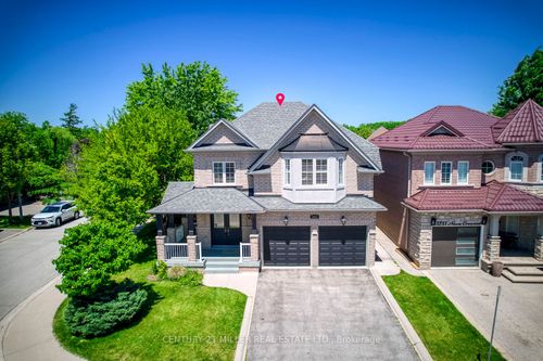 5253 Nova Cres, Burlington, ON, L7L7B8 | Card Image