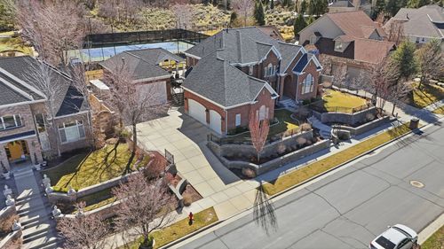 714 E Draper Heights Way, Draper, UT, 84020-7630 | Card Image
