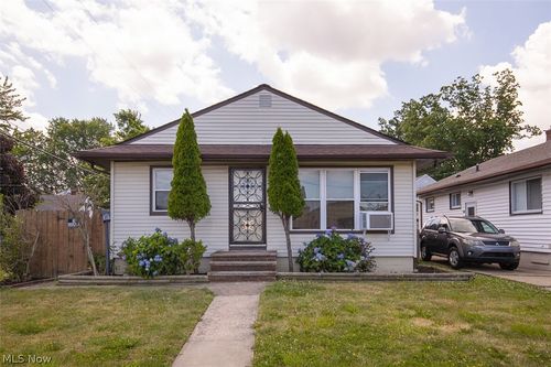 12811 Triskett Road, Cleveland, OH, 44111 | Card Image