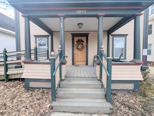 u-1097 Main St, St. Johnsbury, VT, 05819-2646 | Card Image