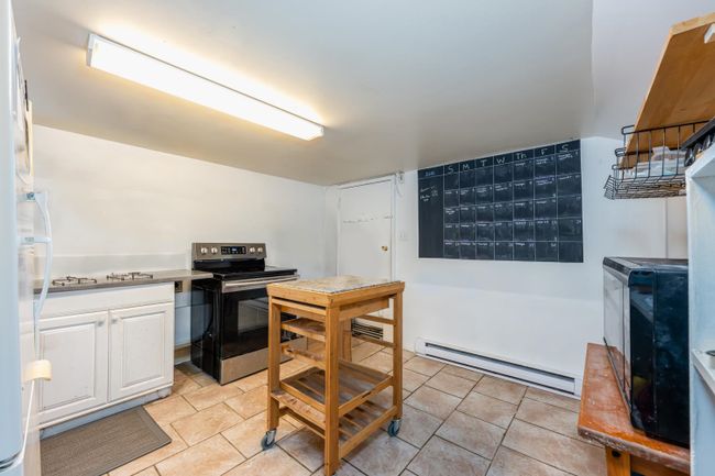 2936 W 41 St Avenue, House other with 4 bedrooms, 2 bathrooms and 2 parking in Vancouver BC | Image 23