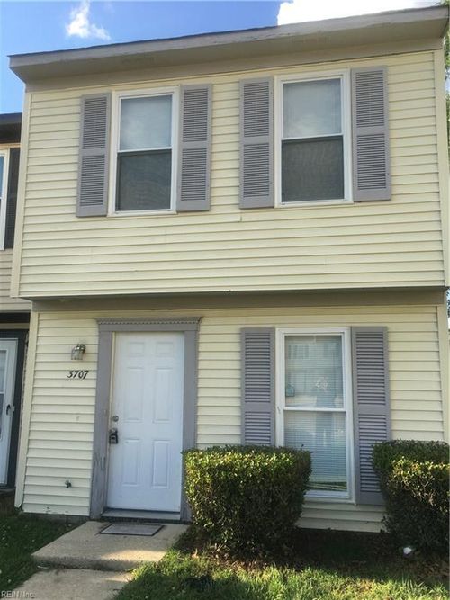 3707 Sugar Creek Cir, Portsmouth, VA, 23703-2534 | Card Image
