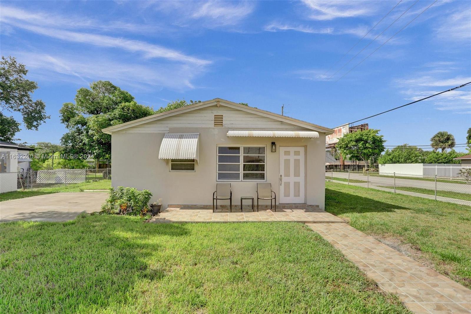 28th St, West Park, FL 33023