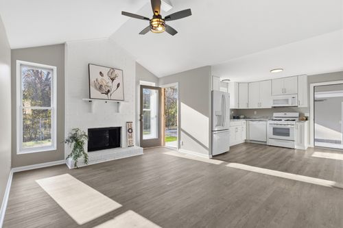 111 Scotch St, Hendersonville, TN, 37075-2403 | Card Image