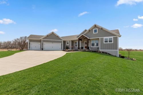 3822 Cherry Blossom Dr Ne, Ada, MI, 49301-8722 | Card Image