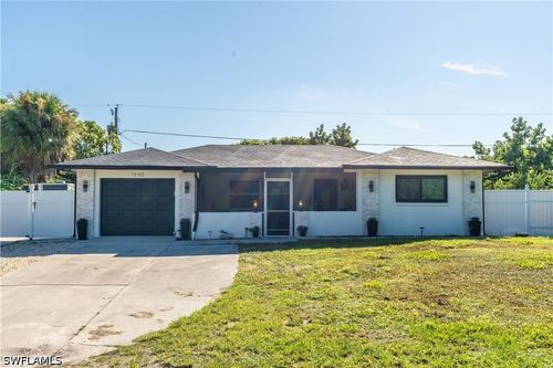 1990 48th St Sw, NAPLES, FL, 34116-5732 | Card Image