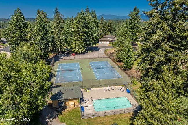 1057 E Loch Lomond Ct, Condo with 2 bedrooms, 2 bathrooms and null parking in Hayden ID | Image 34