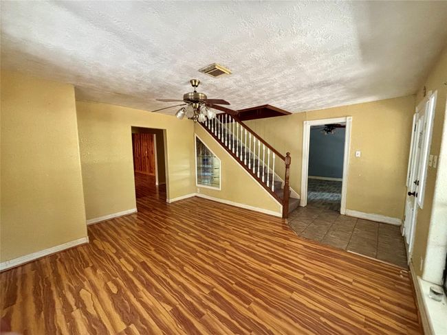 7947 Moore Rd, House other with 5 bedrooms, 4 bathrooms and 2 parking in Pearland TX | Image 4