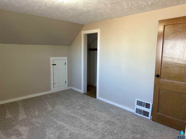200 E 2 Nd St, House other with 3 bedrooms, 1 bathrooms and null parking in Freeman SD | Image 28