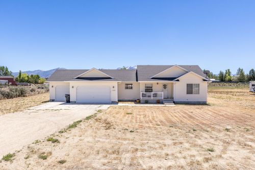 122 Spring Creek Pkwy, Spring Creek, NV, 89815-5133 | Card Image