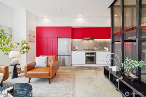 c-1321 S State St, Seattle, WA, 98144-4299 | Card Image