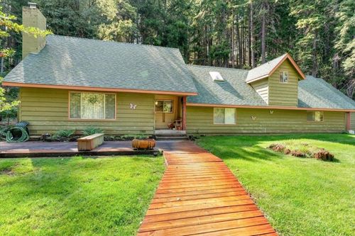 1224 Timber Hills Rd, Mount Shasta, CA, 96067-9009 | Card Image