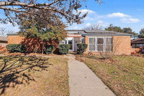 1525 Juniper Ln, Lewisville, TX, 75077-2841 | Card Image