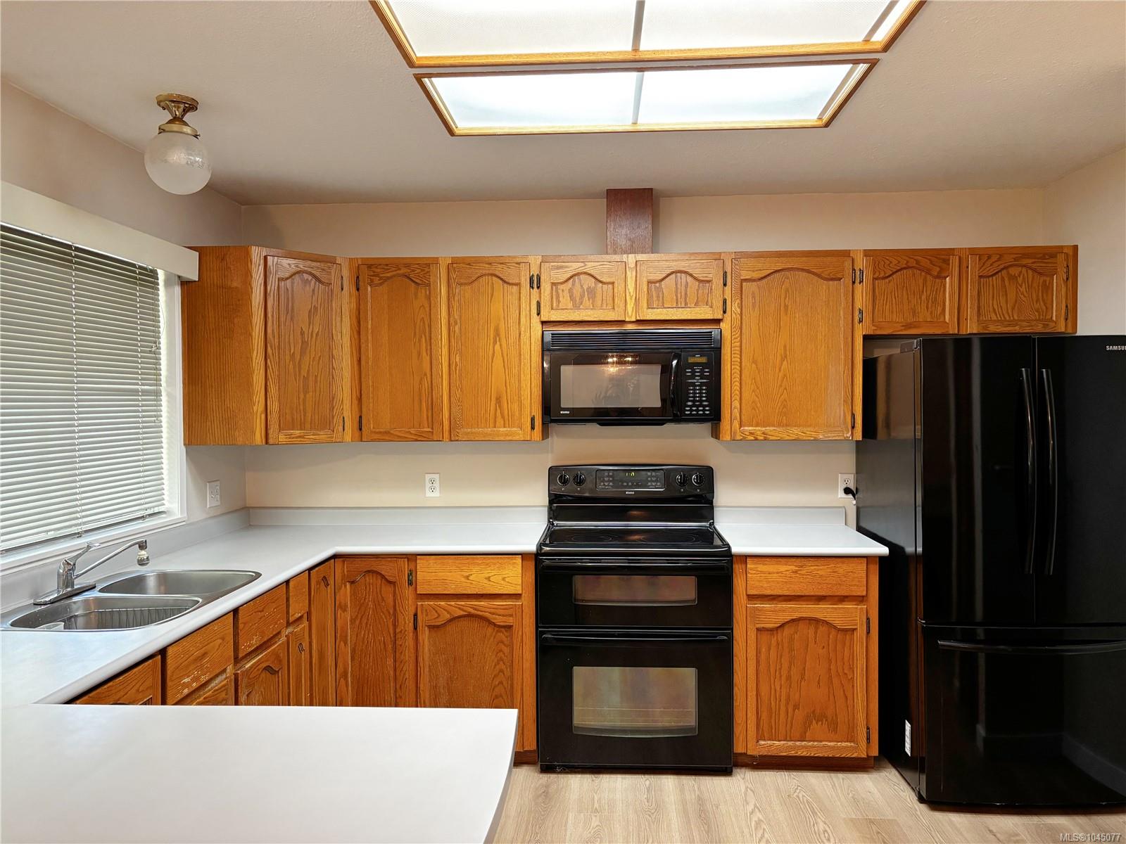 Residential in Gold River 3