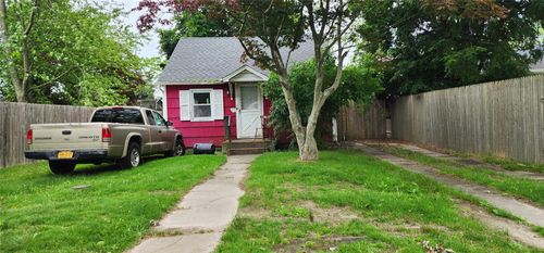 202 Forest Rd W, Mastic Beach, NY, 11951-6413 | Card Image