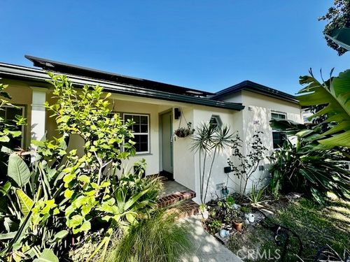 2151 Golden, Long Beach, CA, 90806 | Card Image