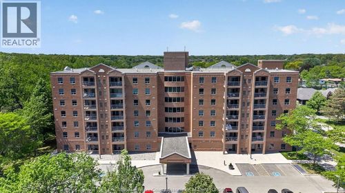 703-3915 Southwinds Dr, Windsor, ON, N9G2S8 | Card Image