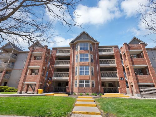 305-4015 Kilmer Dr, Burlington, ON, L7M4M4 | Card Image