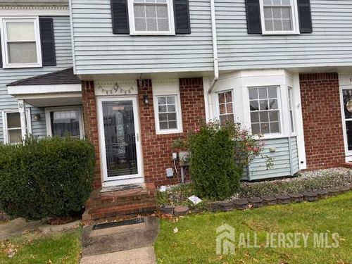 9 Gardenia Ct, Sayreville, NJ, 08872-2122 | Card Image