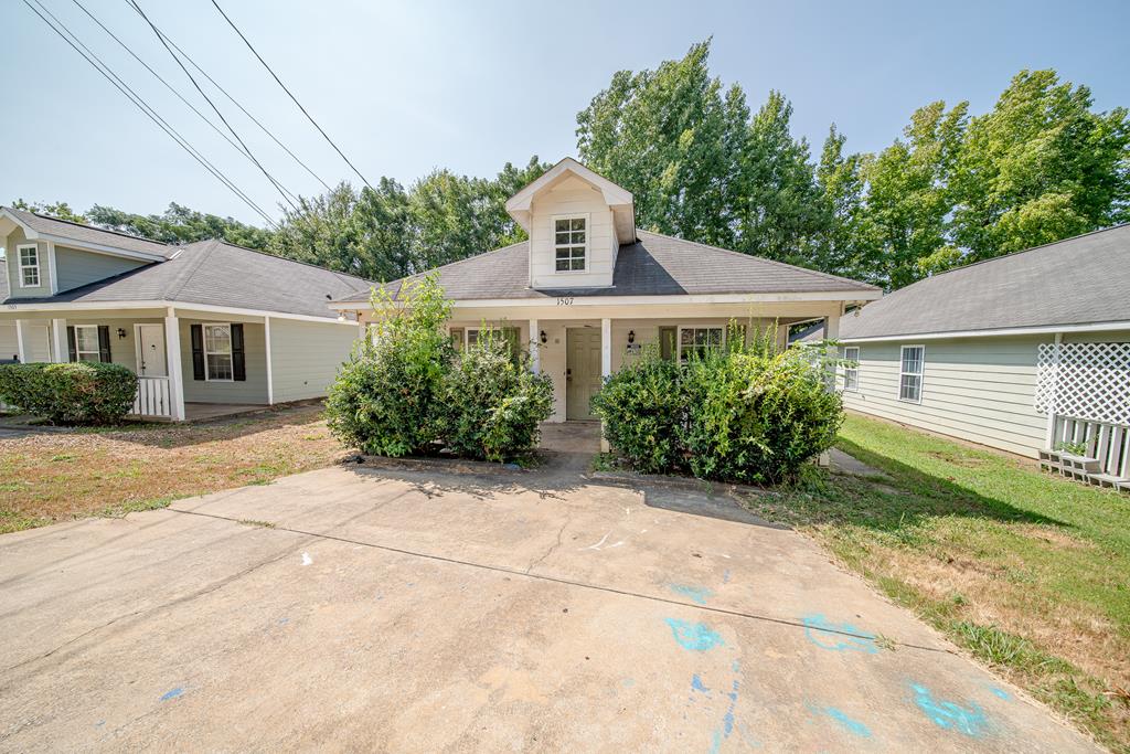 21st St, Phenix City, AL 36867