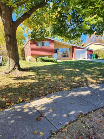 624 N Ridge Avenue, House other with 3 bedrooms, 1 bathrooms and 1 parking in Lombard IL | Image 2