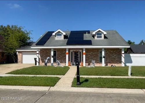 2808 Acorn Dr, Violet, LA, 70092-3744 | Card Image