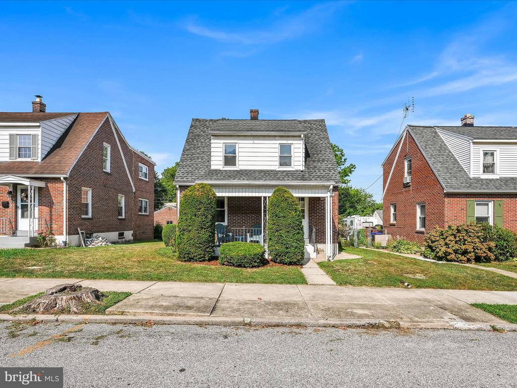 Midland Ave, York, PA 17403