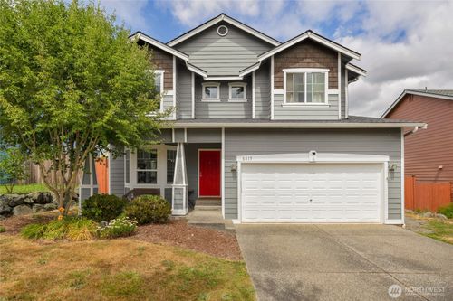 6815 278th St Nw, Stanwood, WA, 98292-6043 | Card Image