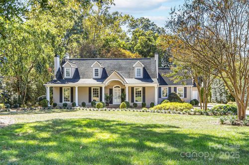 2611 Forest Dr, Charlotte, NC, 28211-2111 | Card Image